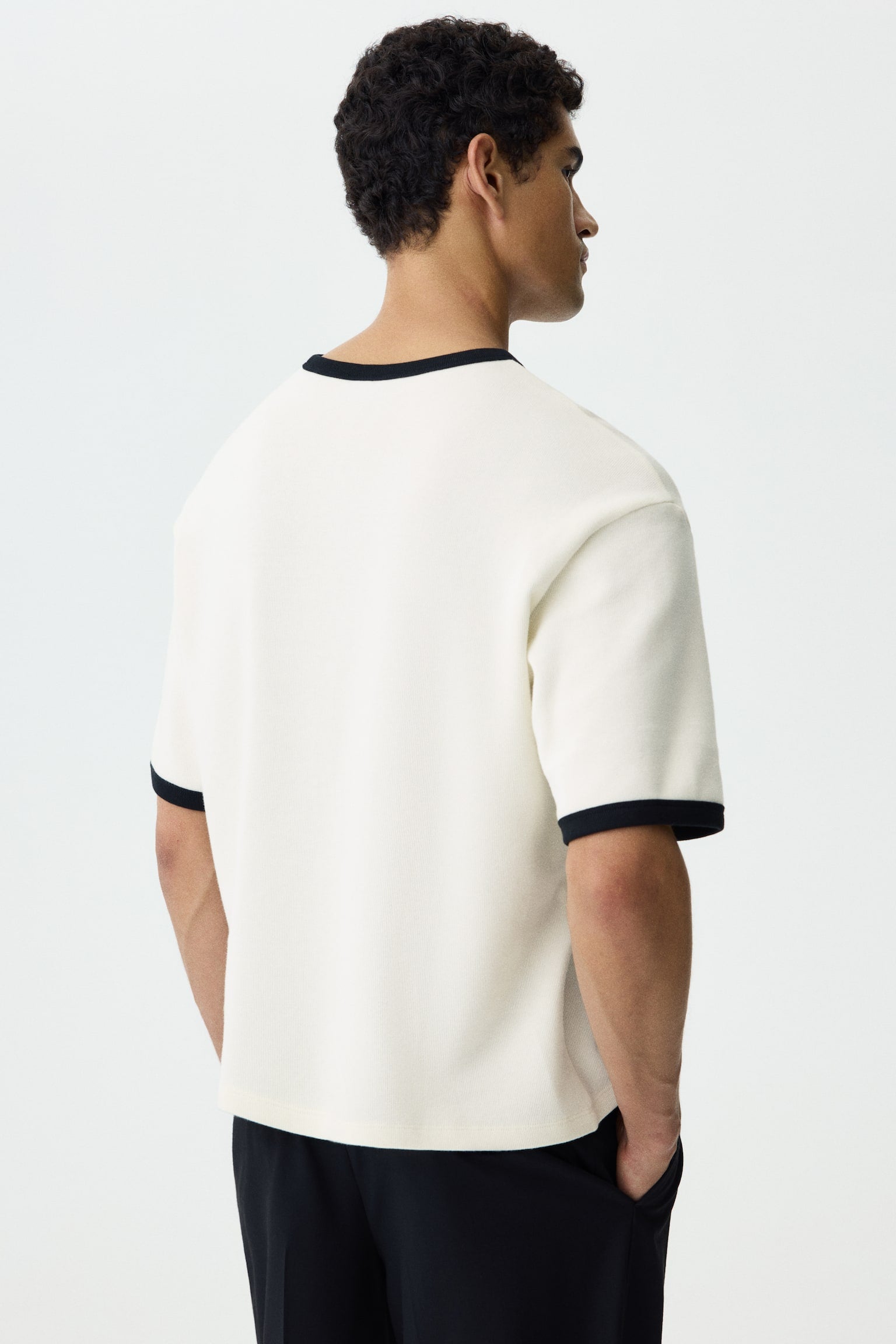 BASİC CONTRAST RIB T-SHİRT