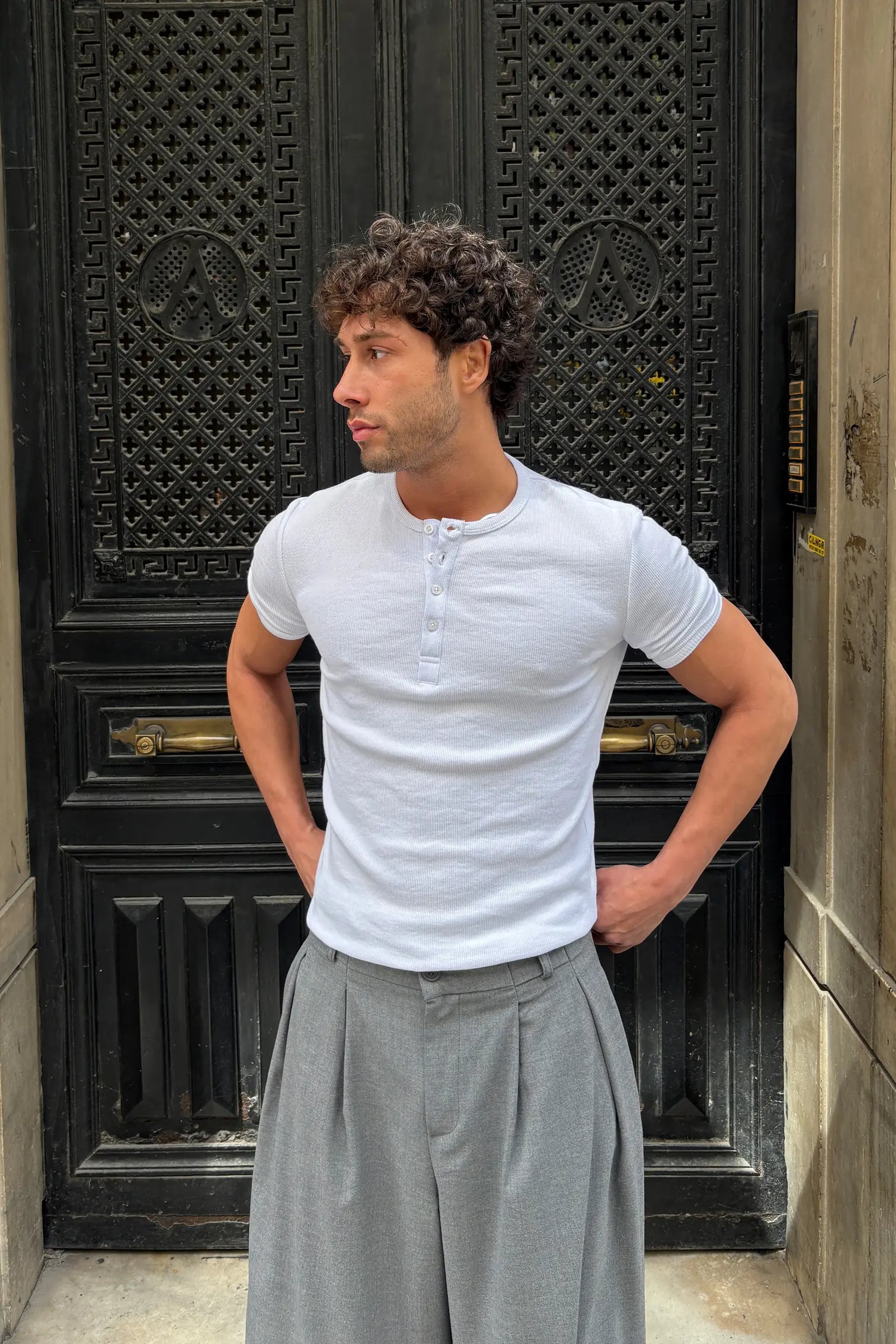 Button-down slim-fit t-shirt