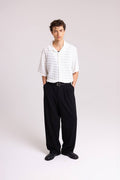 RELAXED FIT FLOWING PLEATED