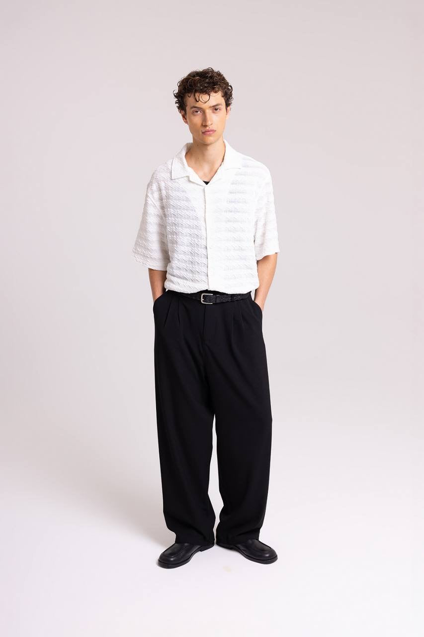 RELAXED FIT FLOWING PLEATED