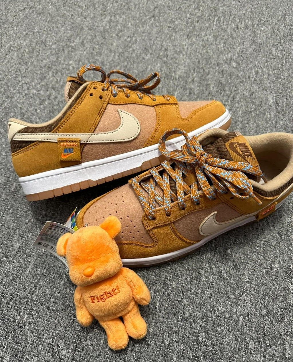 Nike Dunk Low SE "Teddy Bear"