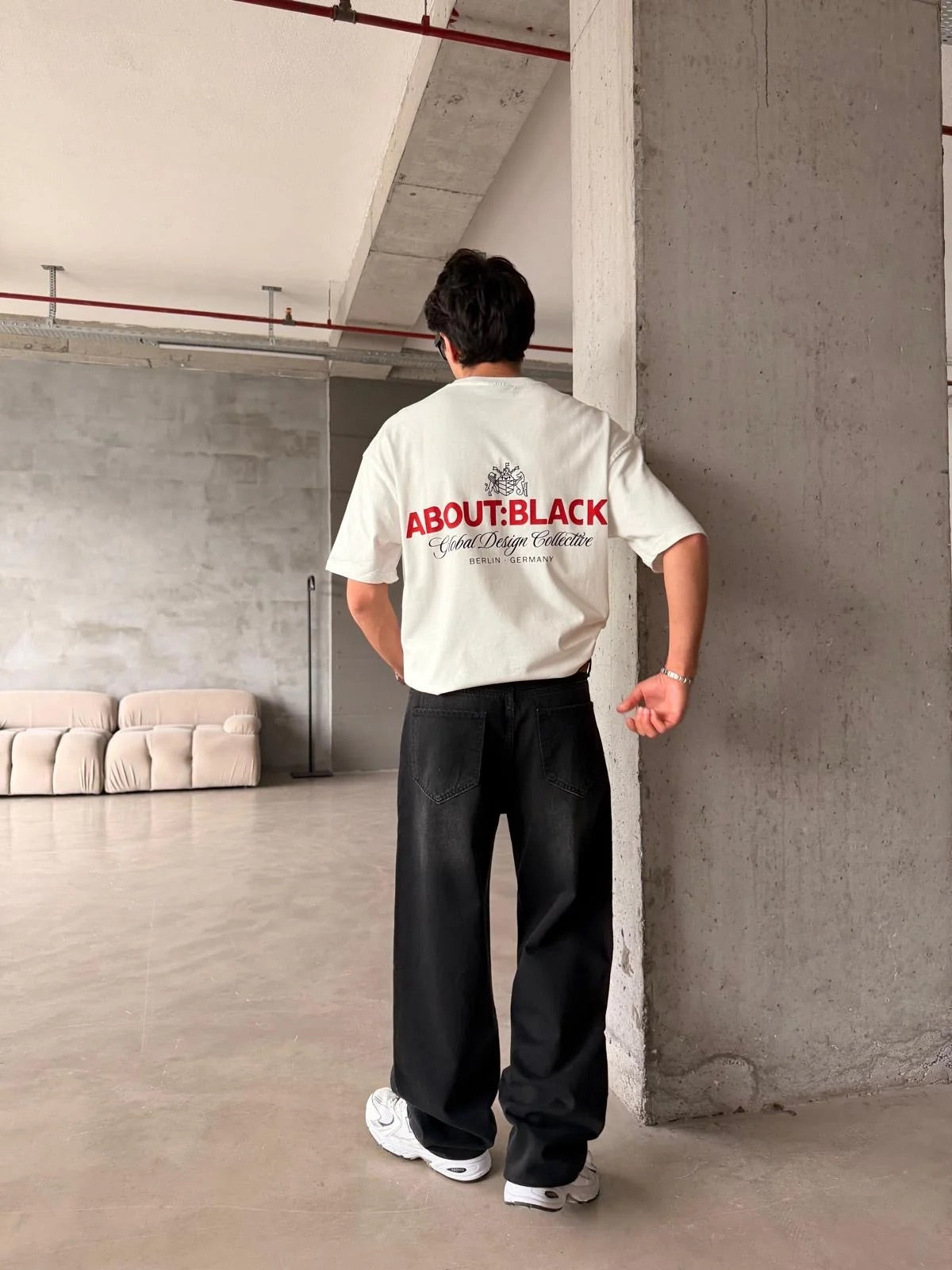 ABOUT BLACK T-SHİRT