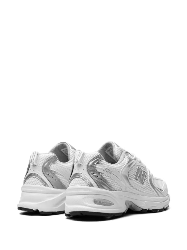 New Balance
530 low-top sneakers