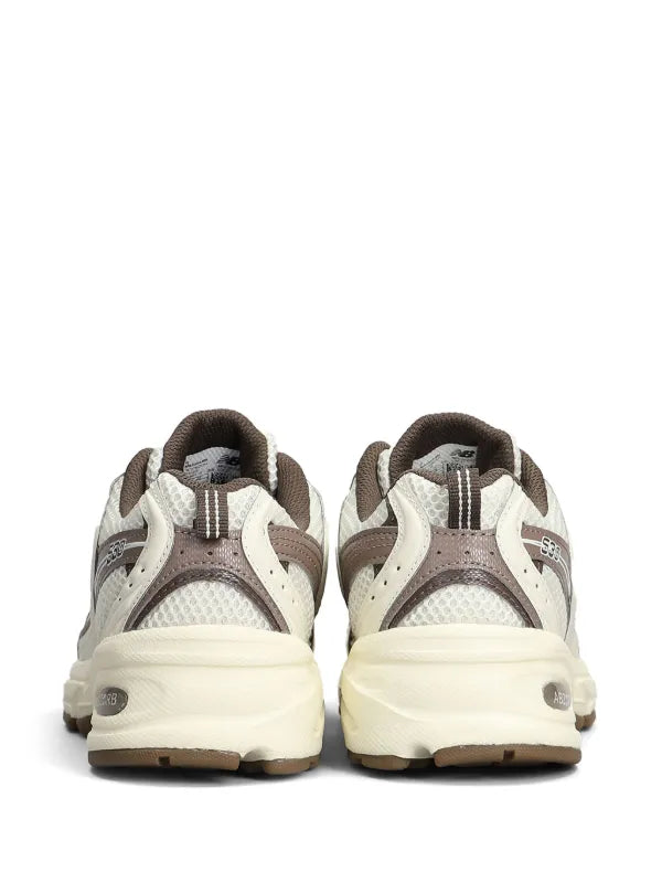 New Balance
530 sneakers