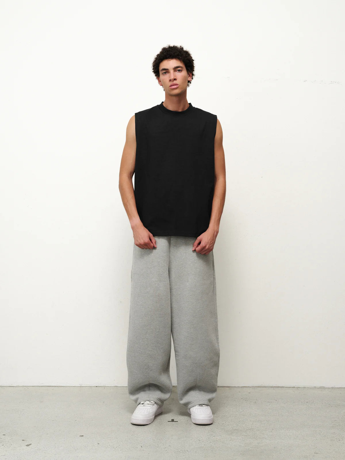 M.SLEEVE BLACK