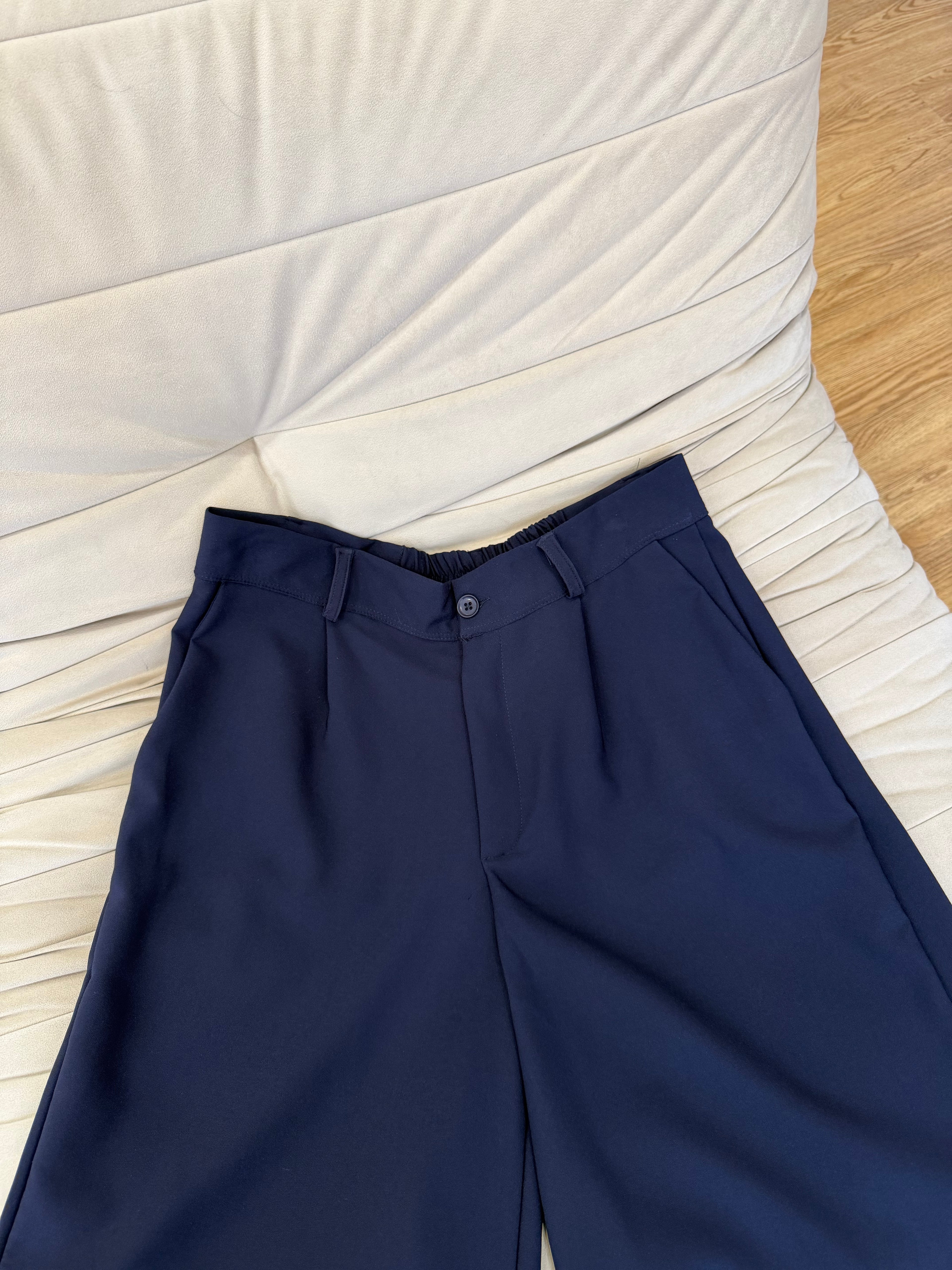 RELAXED FIT BERMUDA SHORTS
