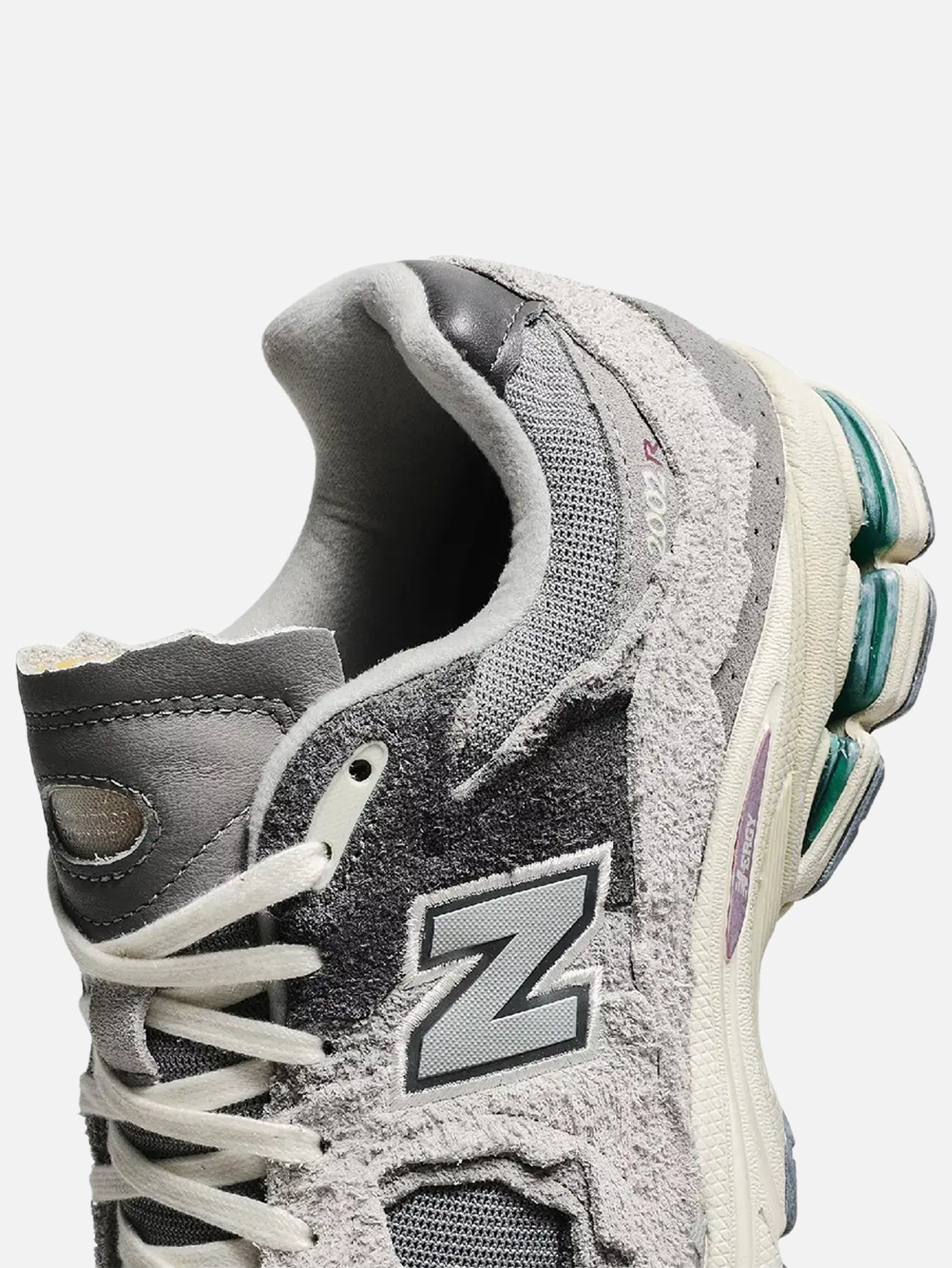 NEW BALANCE
2002R Protection Pack "Rain Cloud"