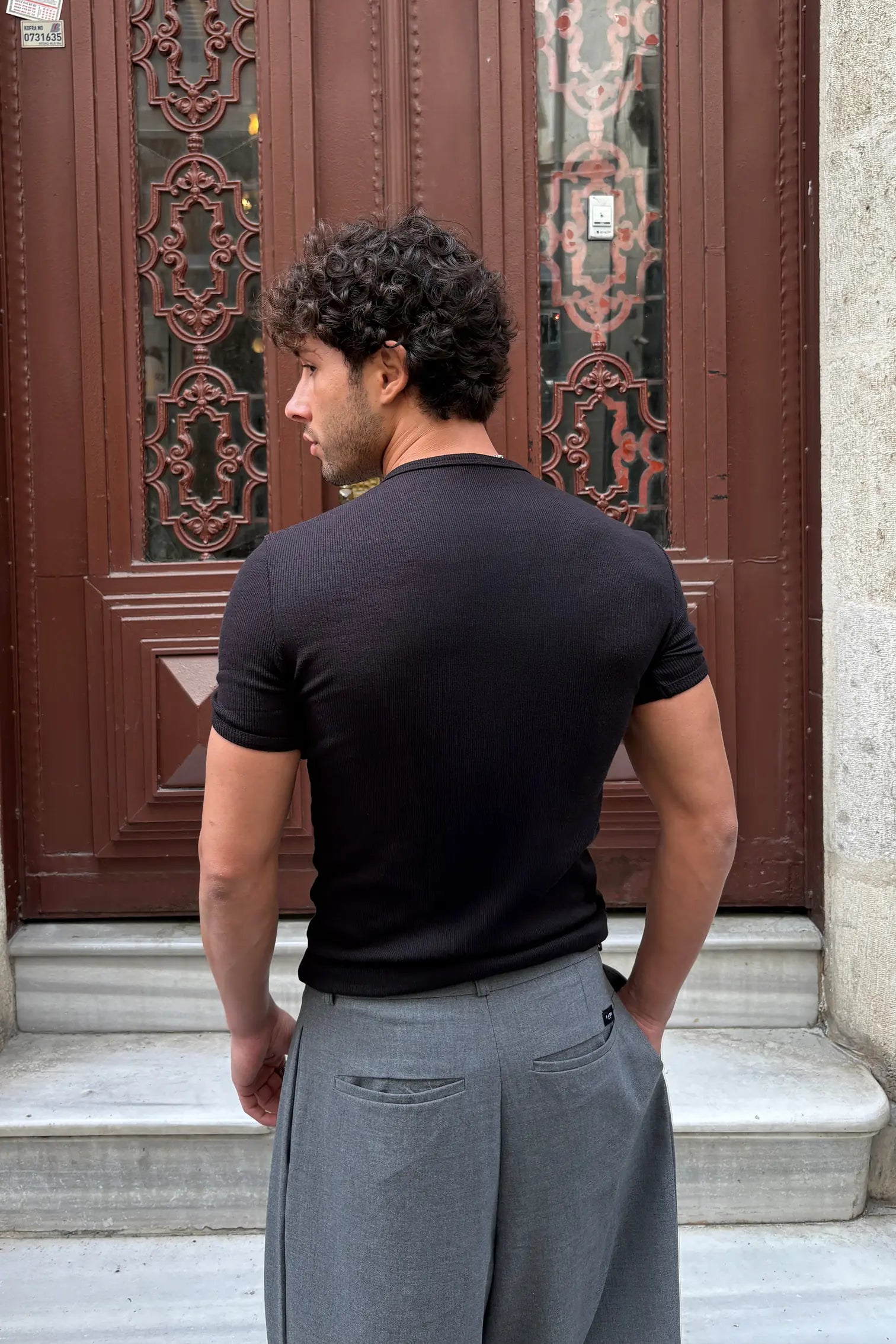 Button-down slim-fit t-shirt