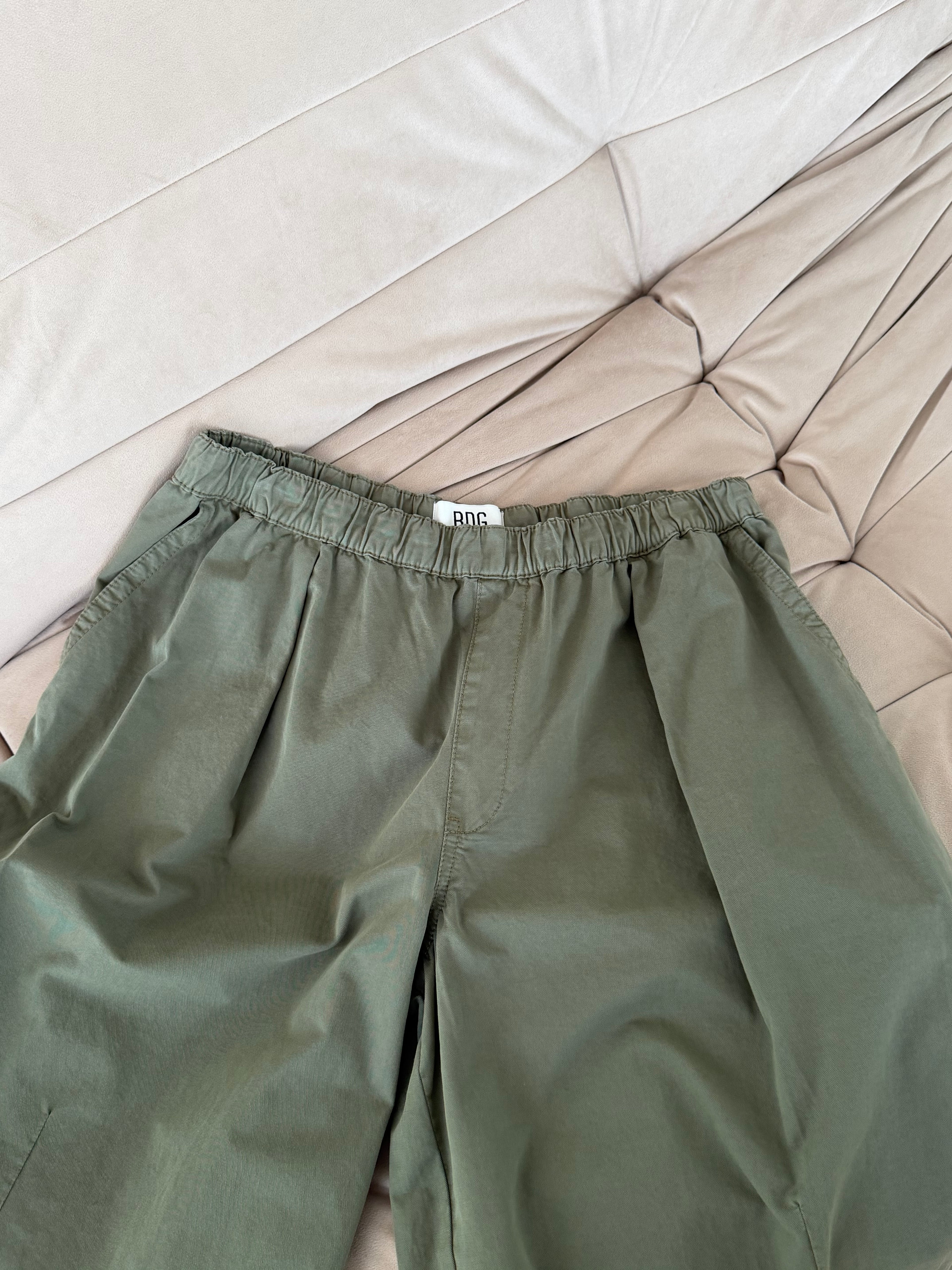BDG RELAXED FIT BERMUDA SHORTS