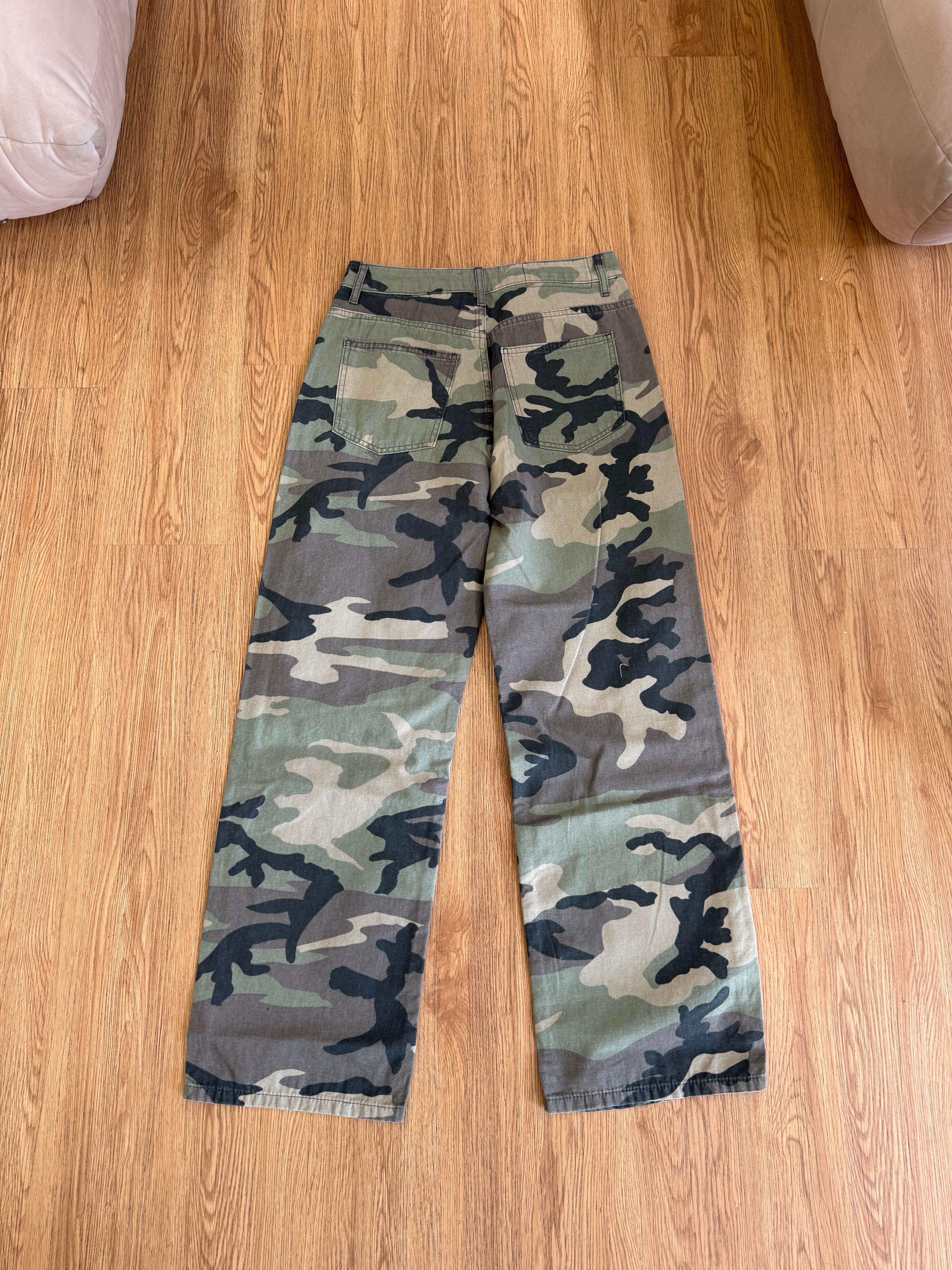 CAMO PANTS