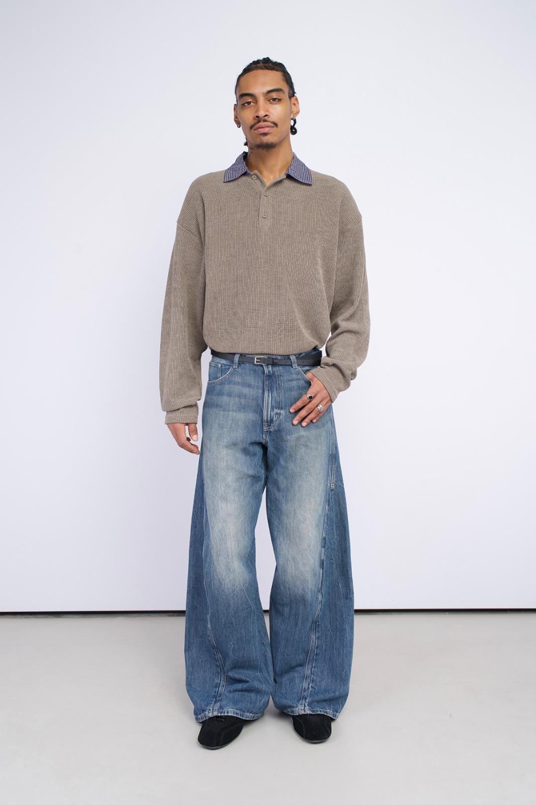 Long sleeve knitwear with collar