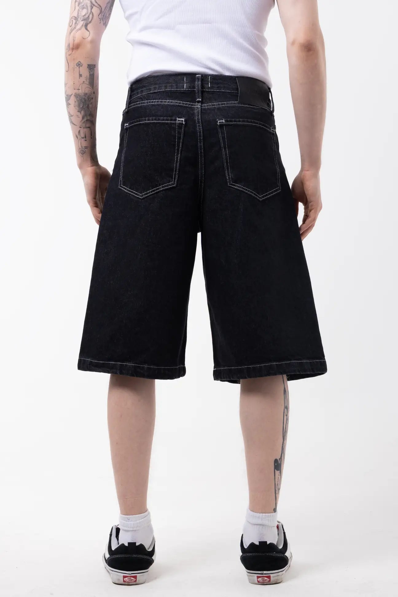 RELAXED FIT BERMUDA DENIM SHORTS