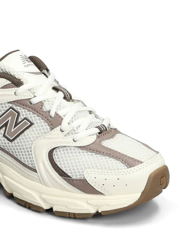 New Balance
530 sneakers