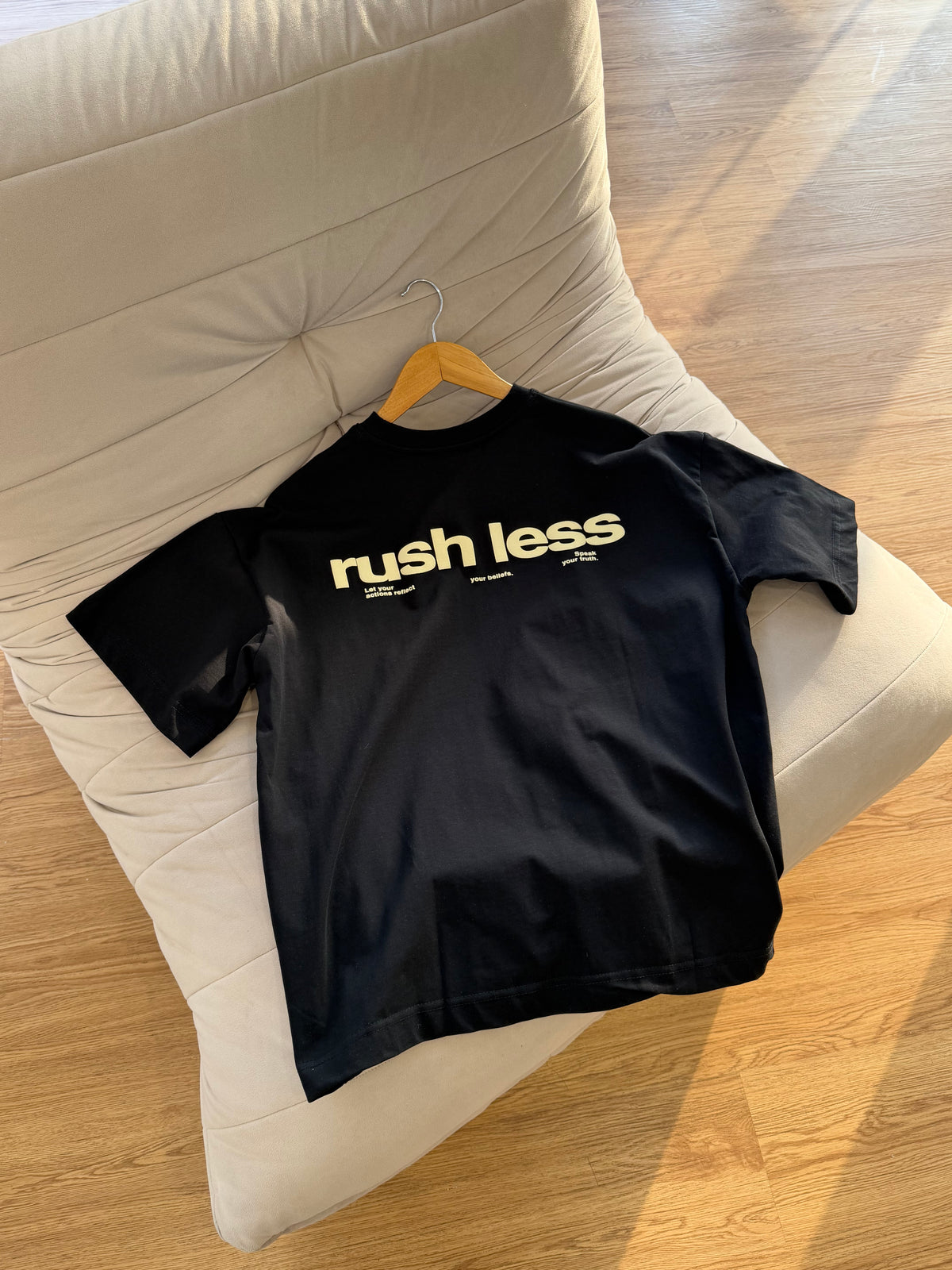 RUSH LESS T-SHIRT BLACK