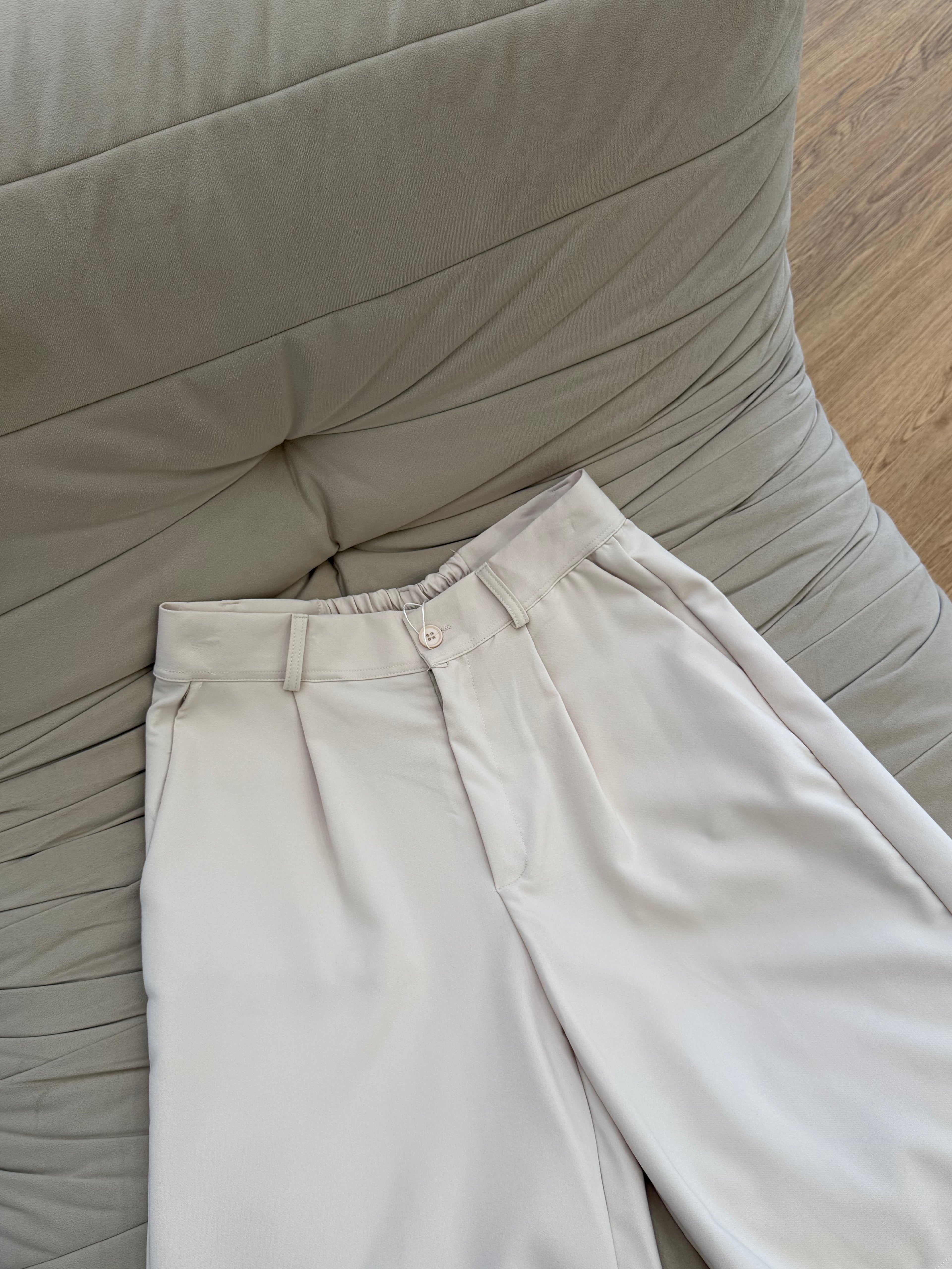 RELAXED FIT BERMUDA SHORTS