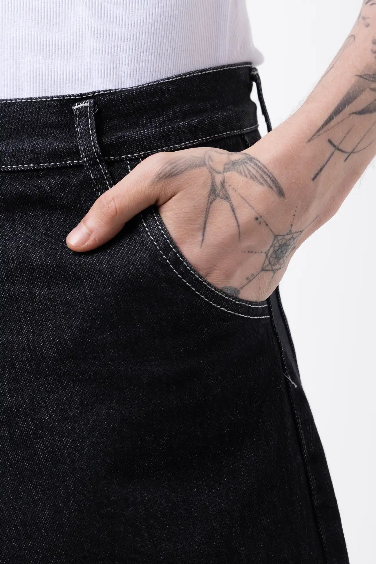 RELAXED FIT BERMUDA DENIM SHORTS