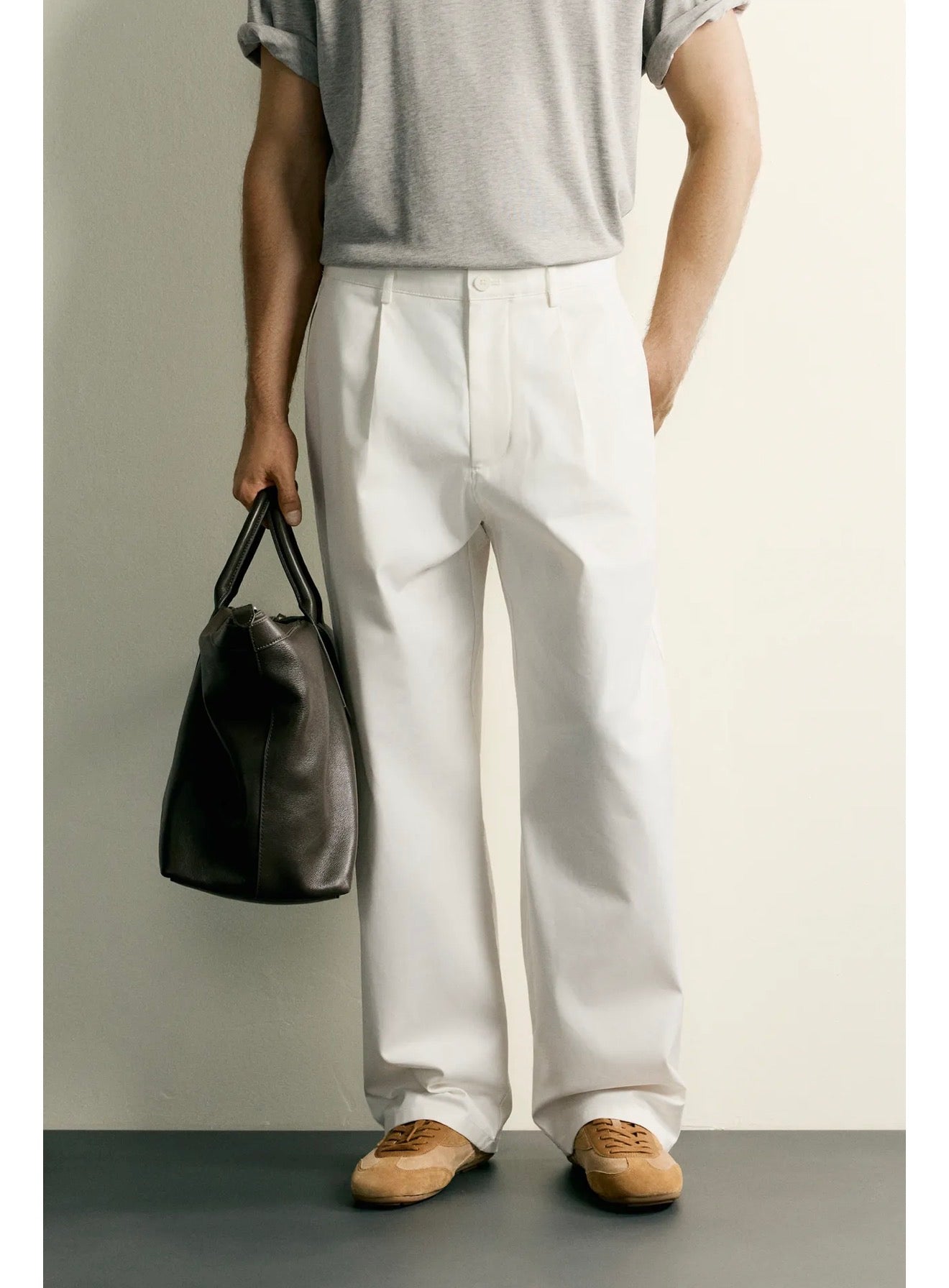 PLEATED STRAIGHT-LEG TROUSERS