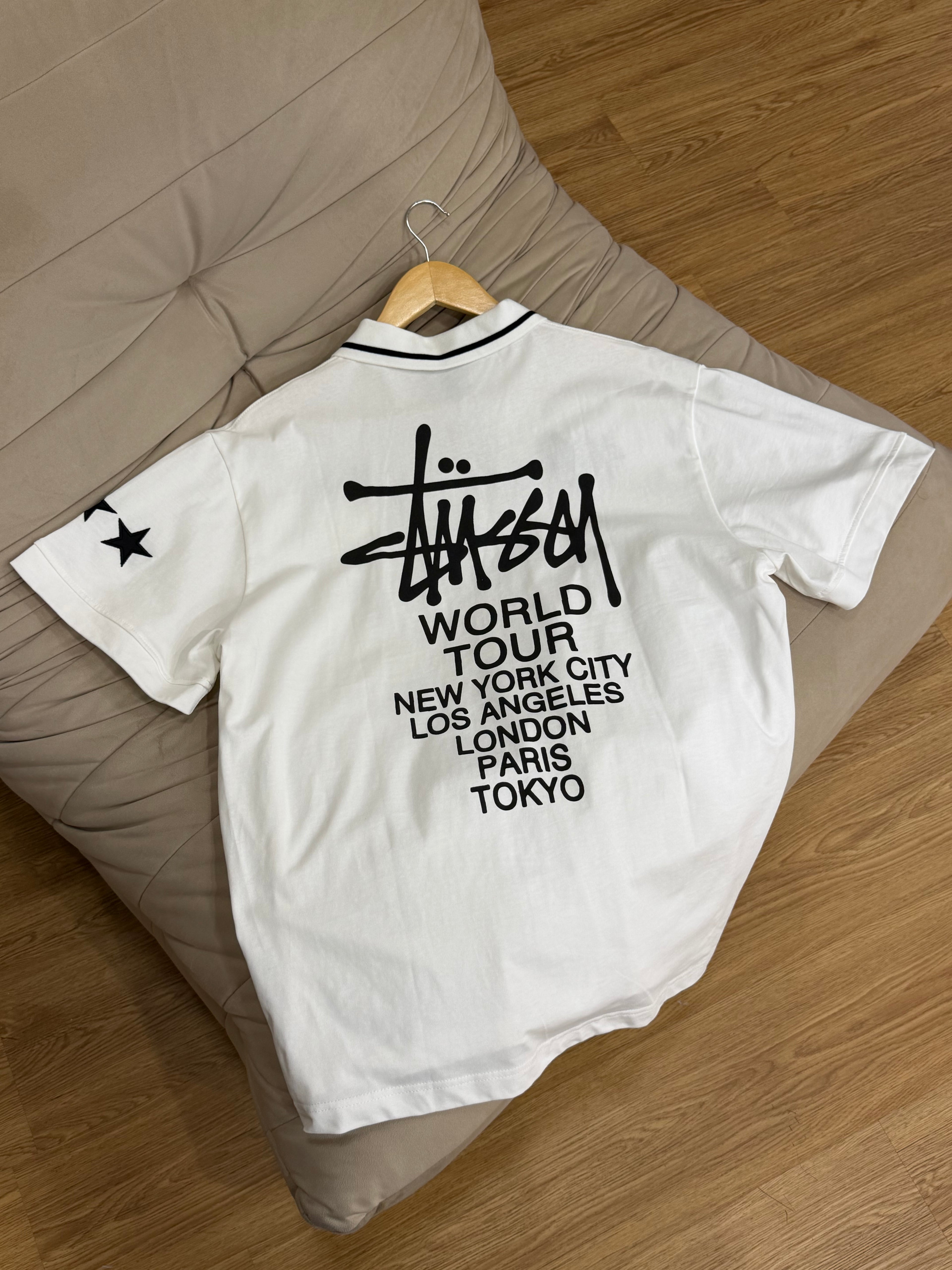 STÜSSY T-SHIRT