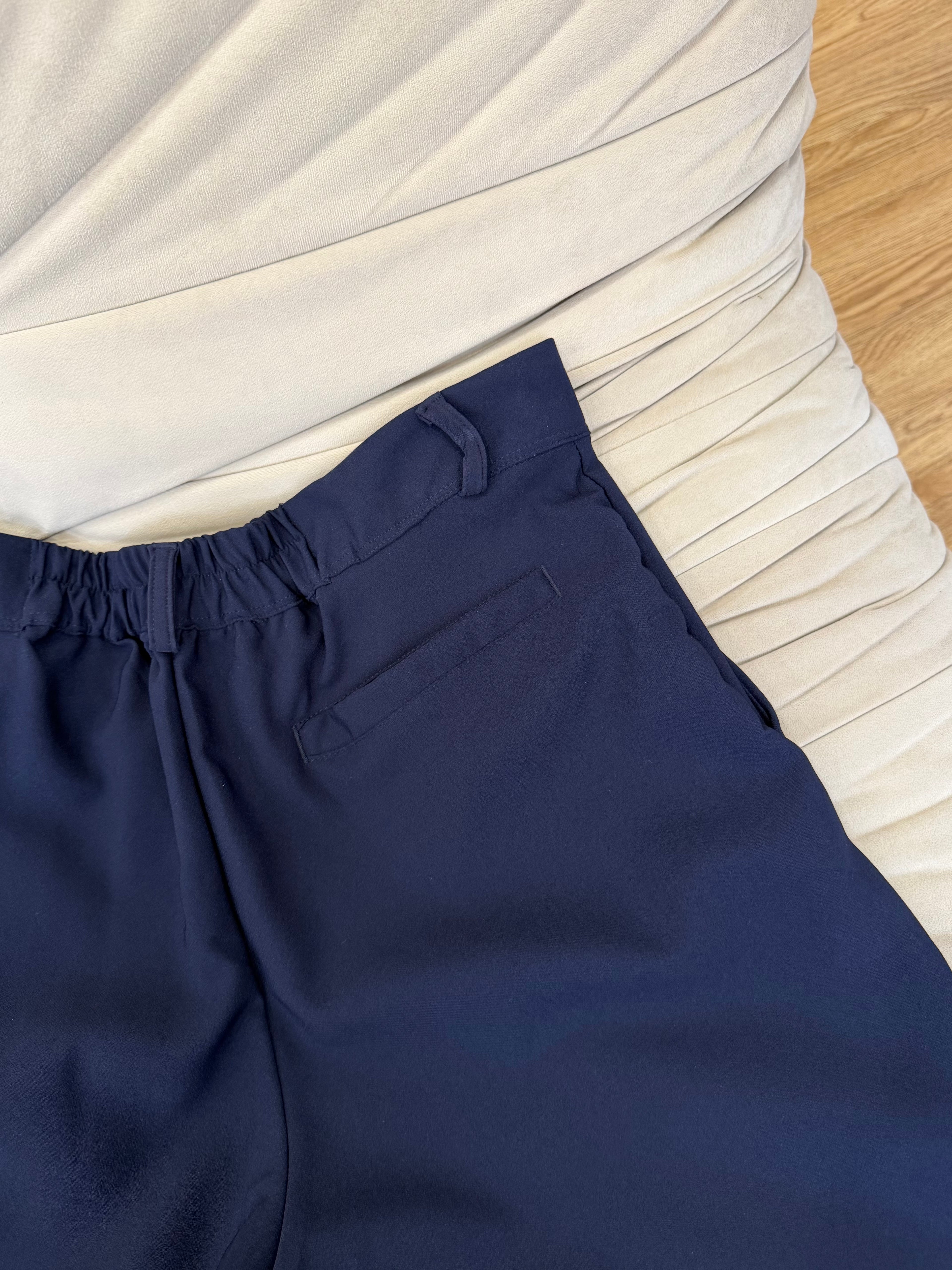 RELAXED FIT BERMUDA SHORTS