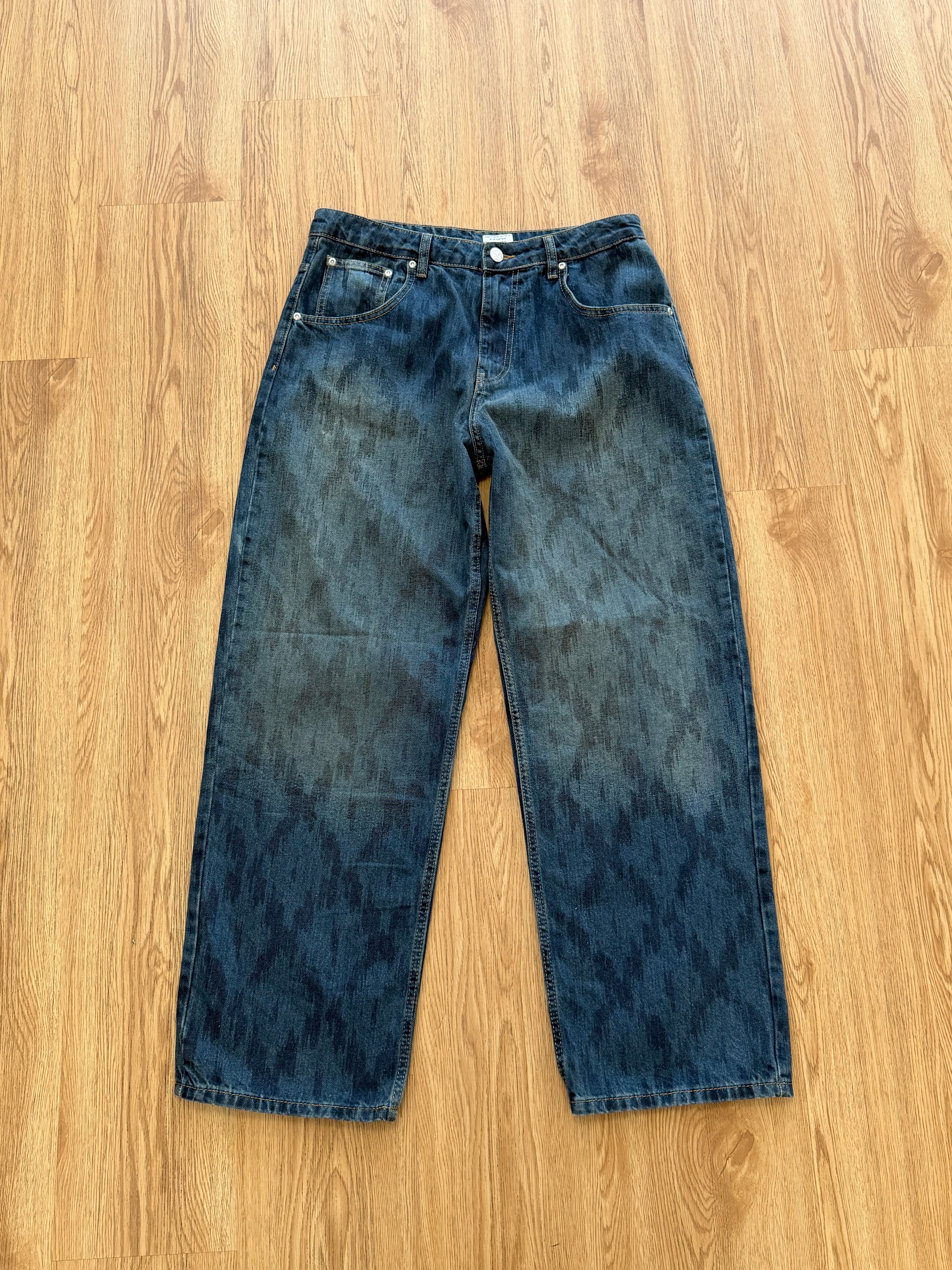 DERSCHUTZE JEANS