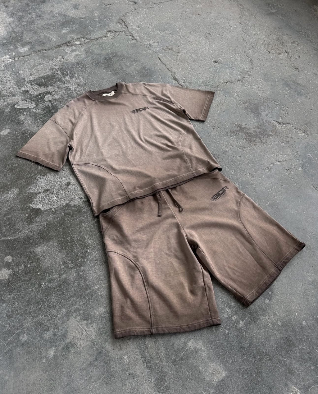 BROWN SCR T-SHIRT