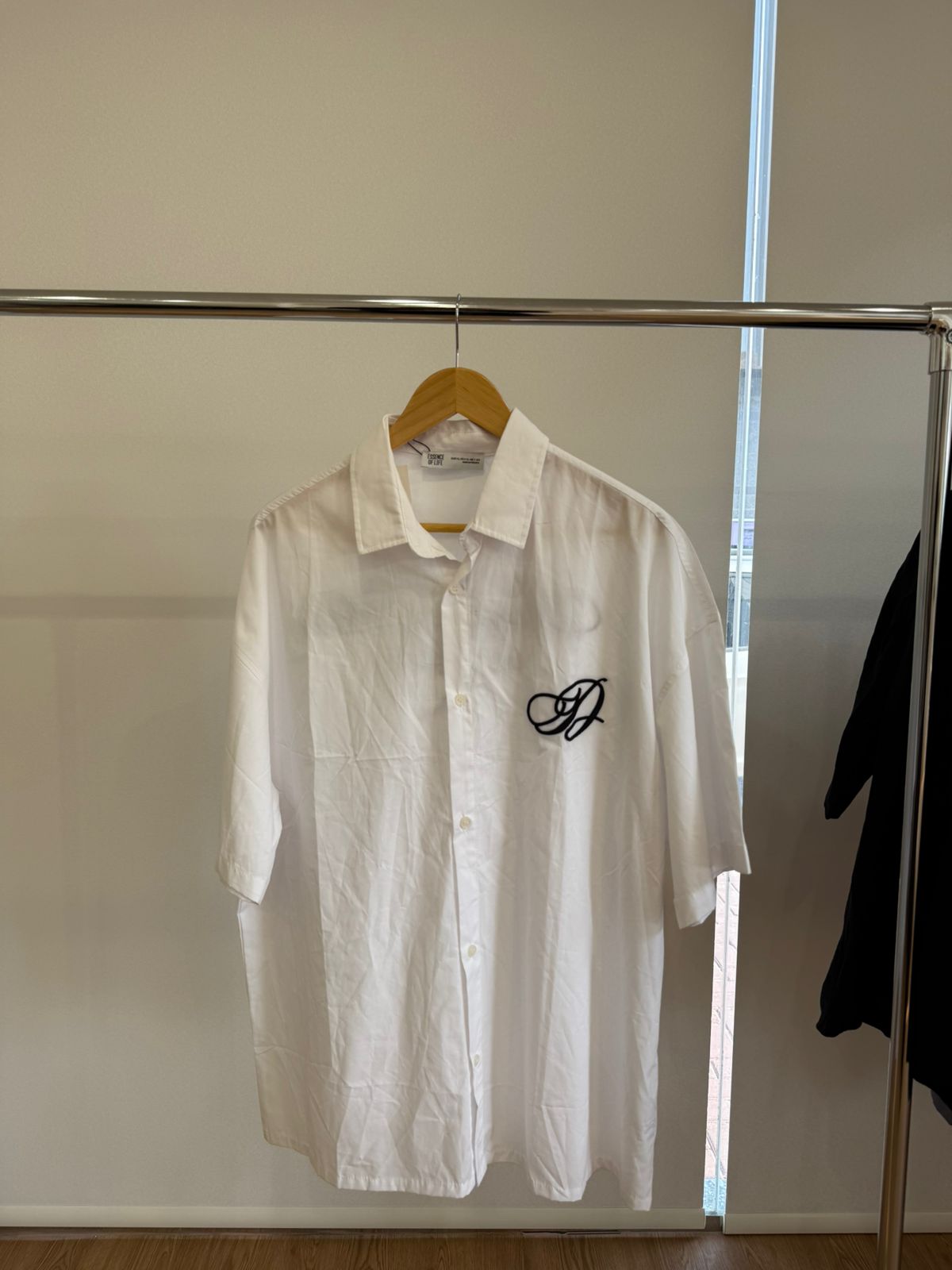 SHORT-SLEEVE WHITE MONOGRAM SHIRT
