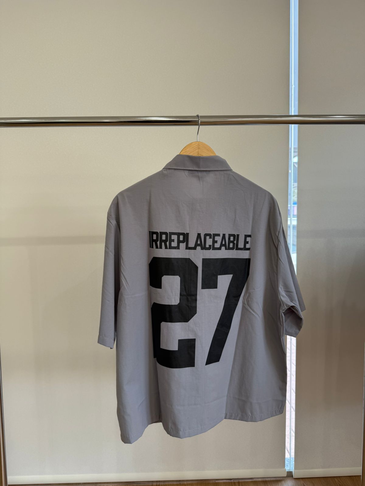 GRAY SHORT-SLEEVE SHIRT