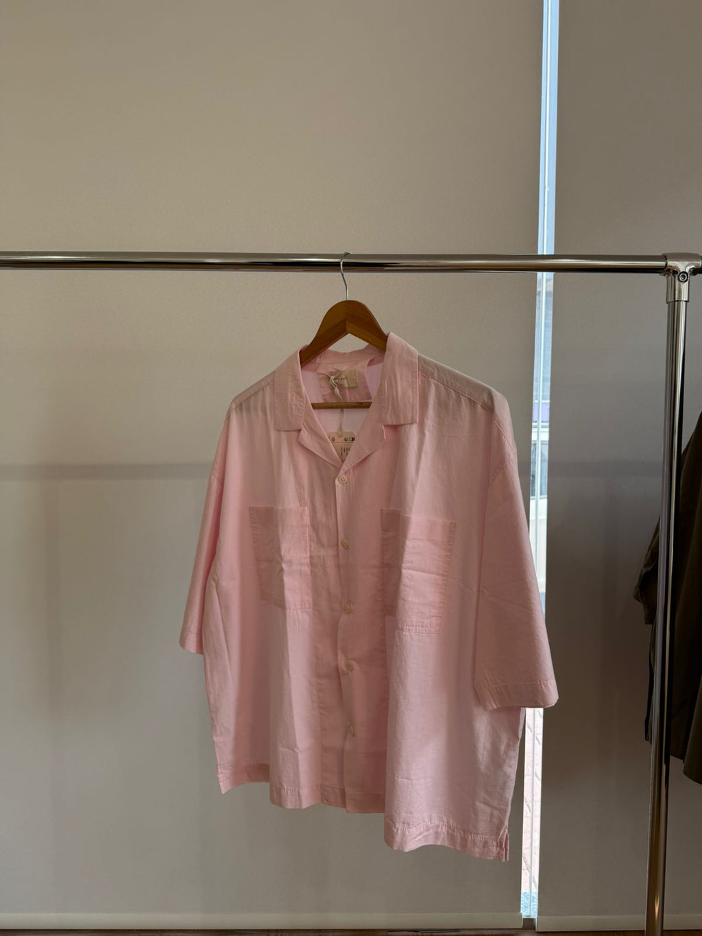 PINK SHORT-SLEEVE CAMP SHIRT