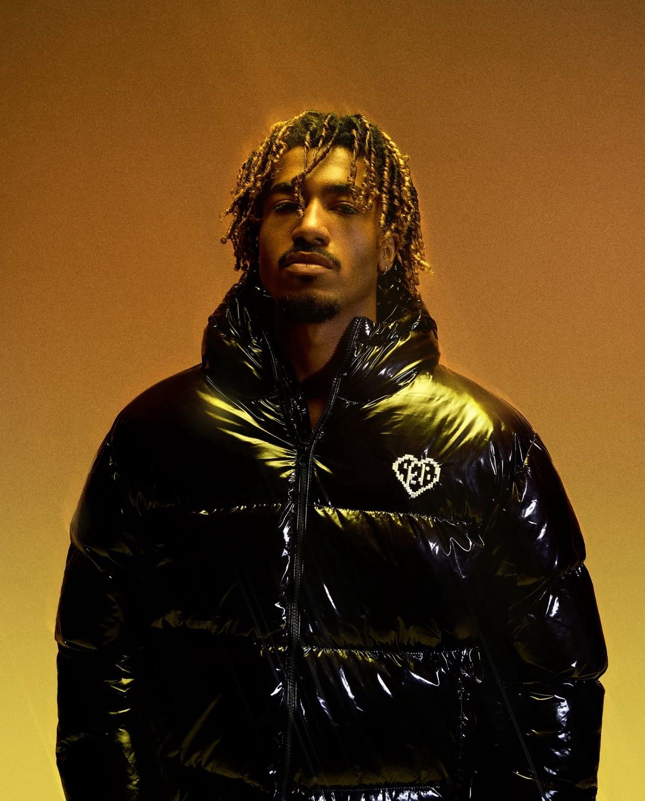 BLACK SHINY PUFFER JACKET