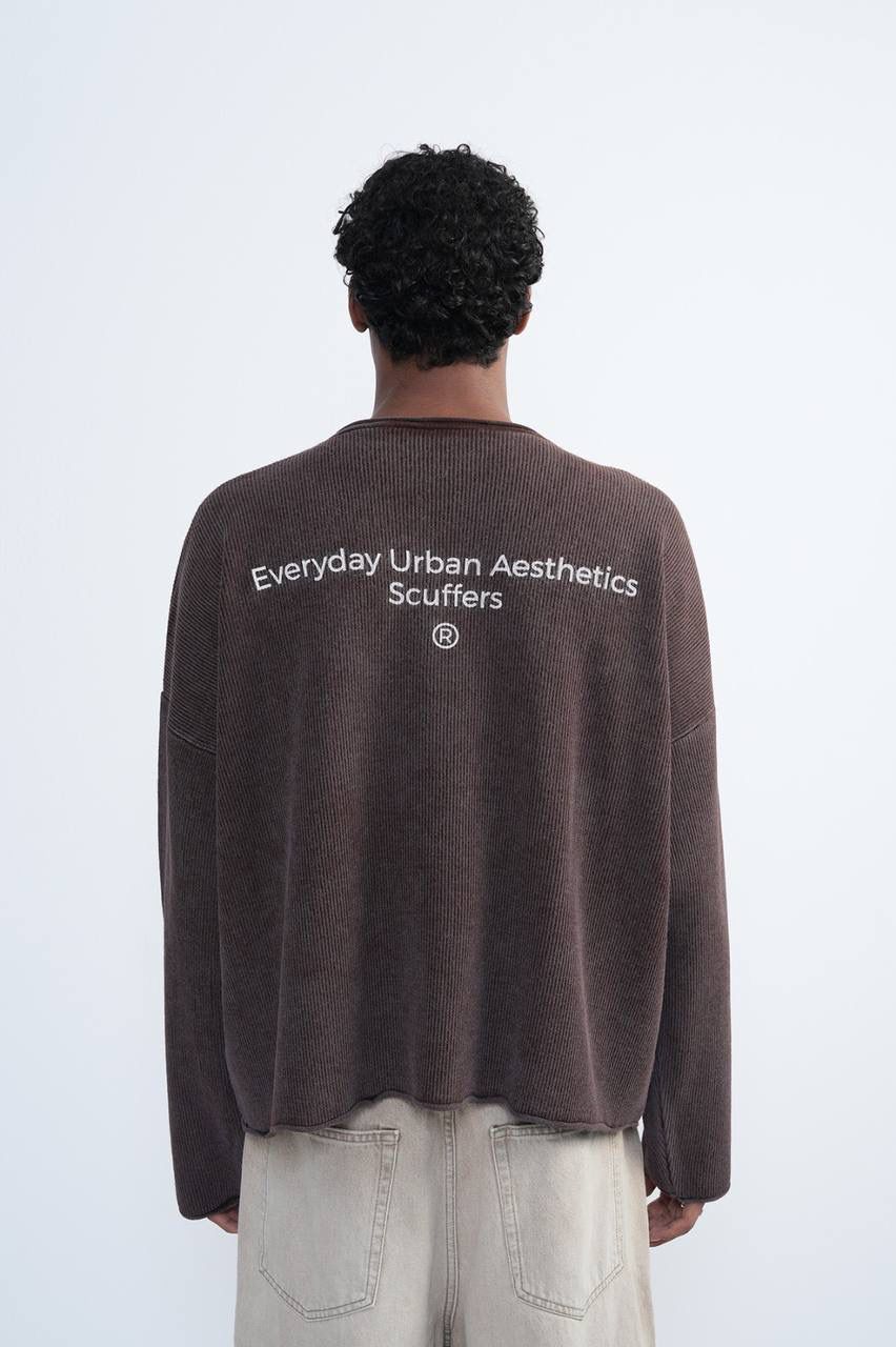 DARK BROWN RIBBED SWEATSHIRT