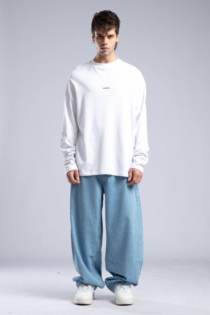 WHITE OVERSIZED CREWNECK SWEATSHIRT