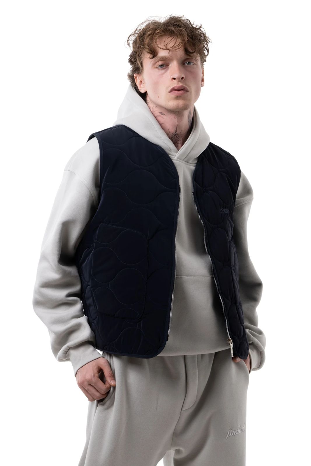 DARK NAVY QUILTED VEST