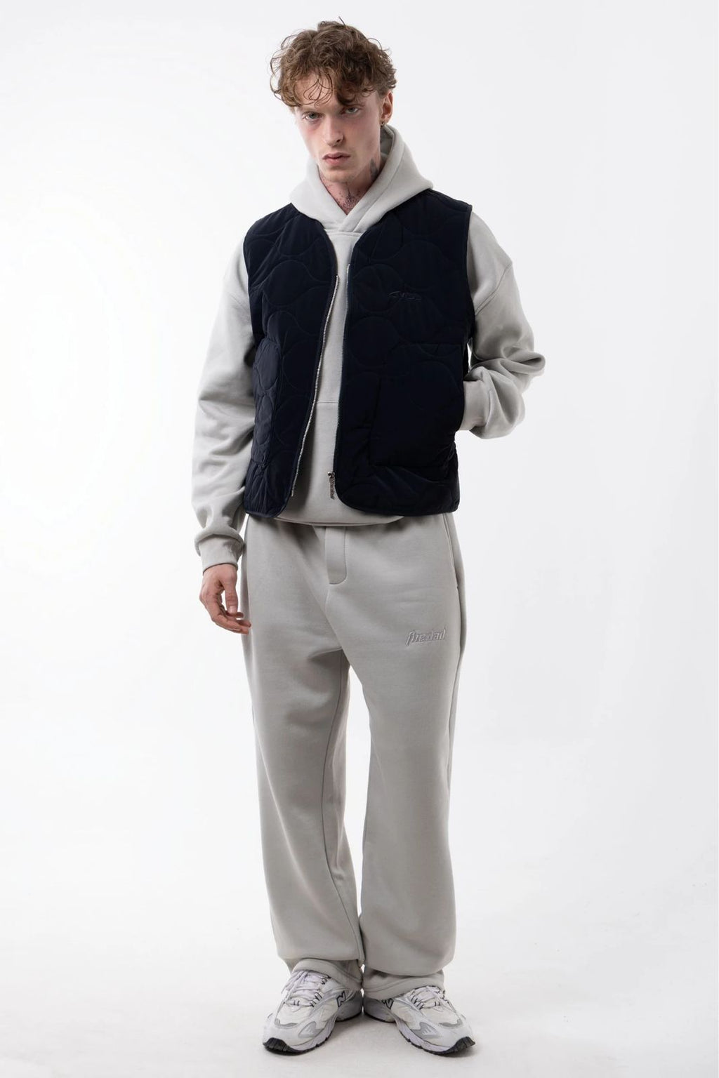 DARK NAVY QUILTED VEST