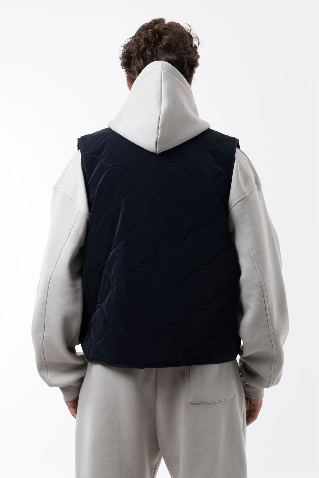 DARK NAVY QUILTED VEST