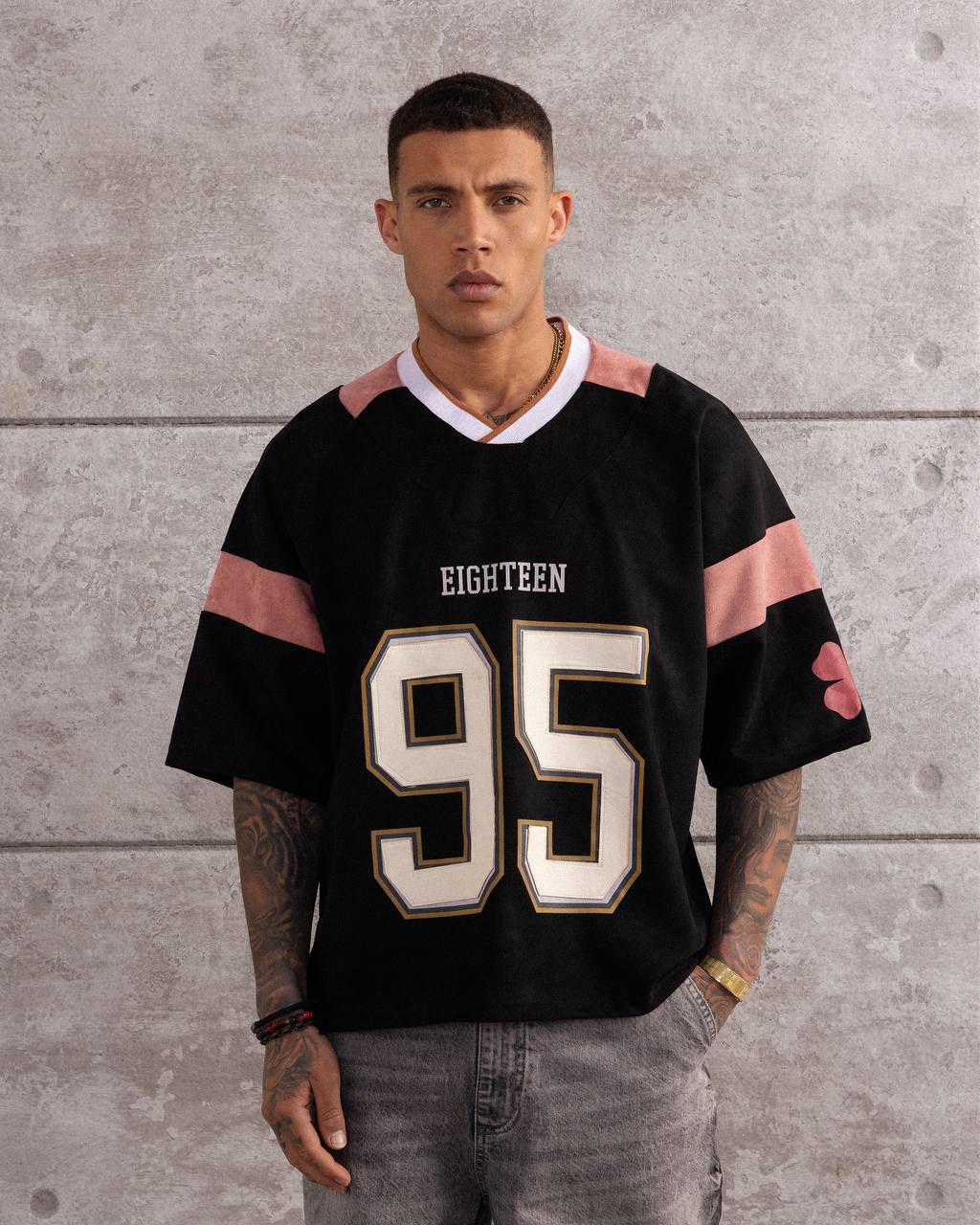 BLACK OVERSIZED ATHLETIC JERSEY
