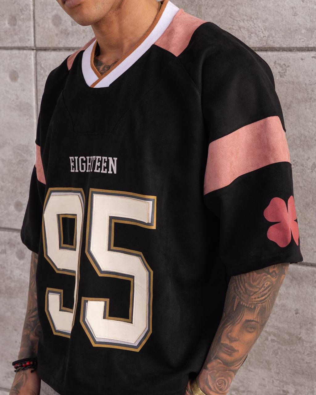 BLACK OVERSIZED ATHLETIC JERSEY