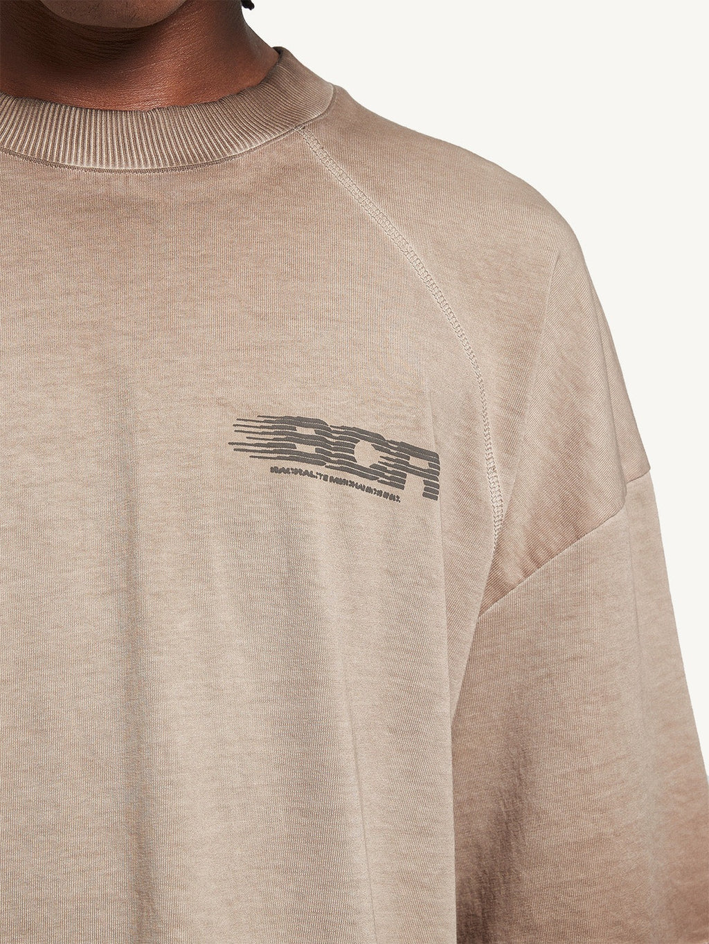 BROWN SCR T-SHIRT